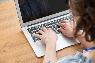 東証一部企業の正社員経理 横浜 年間128日休 時間外少なめの派遣の仕事情報 株式会社ビジネスビジョン No