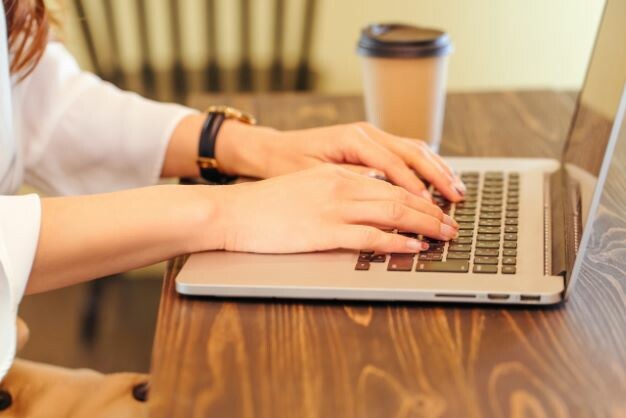 年360万 電話少なめ クリエイター೭ 学校運営 総務事務の派遣の仕事情報 ランスタッド株式会社 新宿cs支店 No