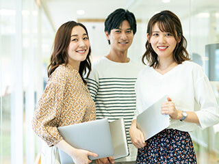 大手外資系アパレル企業 英語活かす 私服 部門アシスタントの派遣の仕事情報 株式会社キャリアデザインセンター No エン派遣